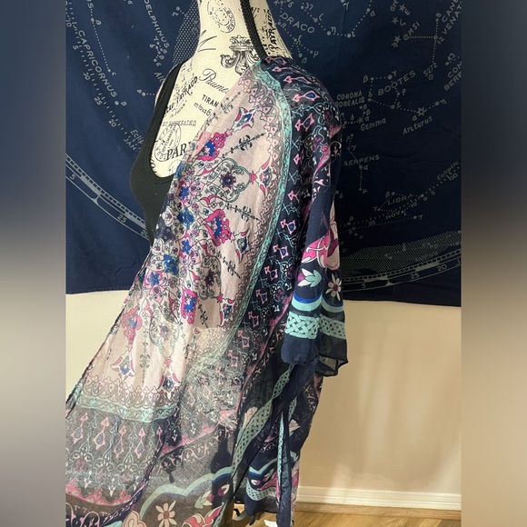 Woven Heart kimono - Picture 2 of 6